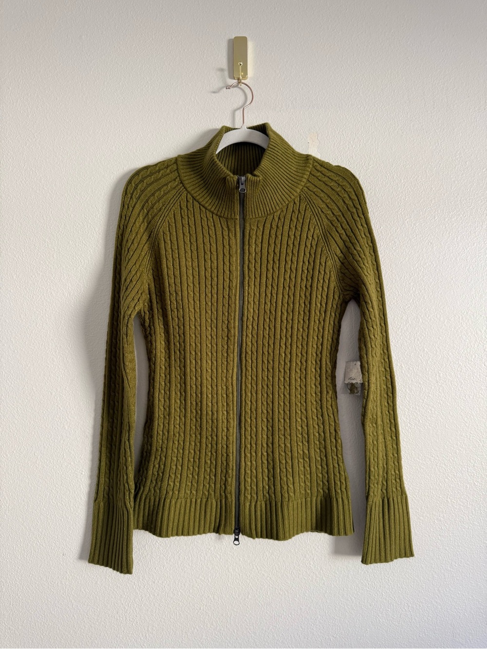 Free People Eliza Cable Zip-Up Cardigan‎ in cardamom seed green Sz L NWT